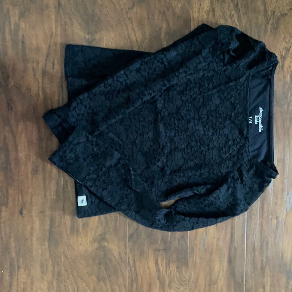 Abercrombie - Girls Long Sleeve Lace Tee